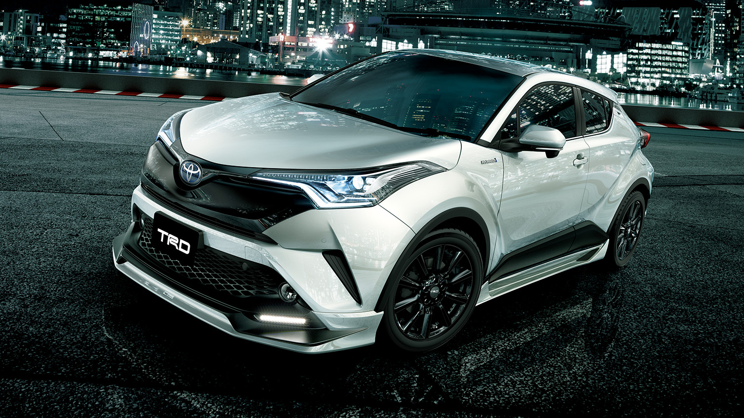 carlineup_c-hr_customize_trd_aggressivestyle_large_01